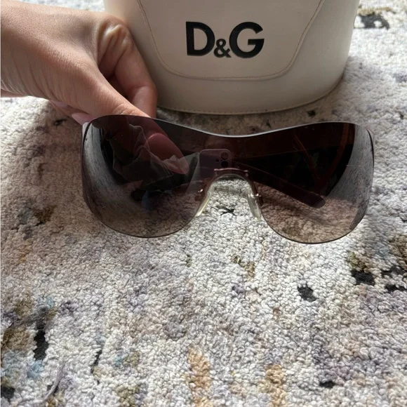 Y2K Dolce & Gabbana Shield Purple Rhinestone Sunglasses, D&G 8037B - Picture 9 of 15